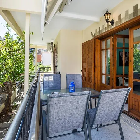 Anagnostou Апартаменты *