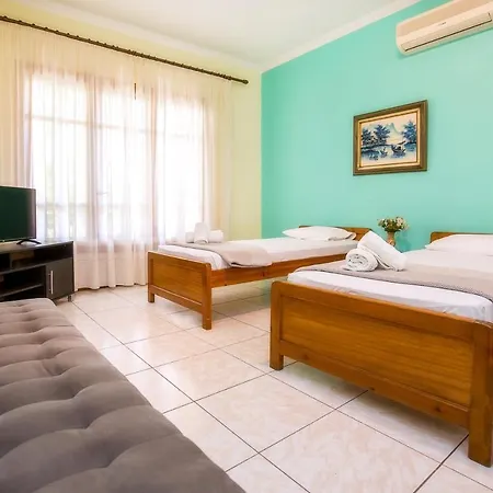 Anagnostou * Skála Marión