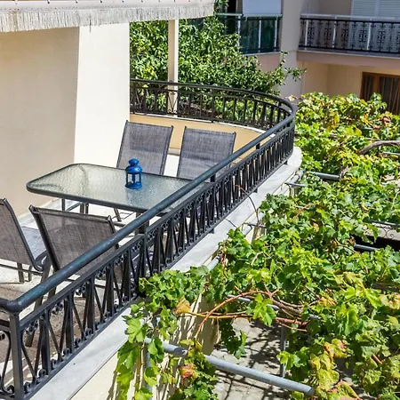 Anagnostou Lejlighed